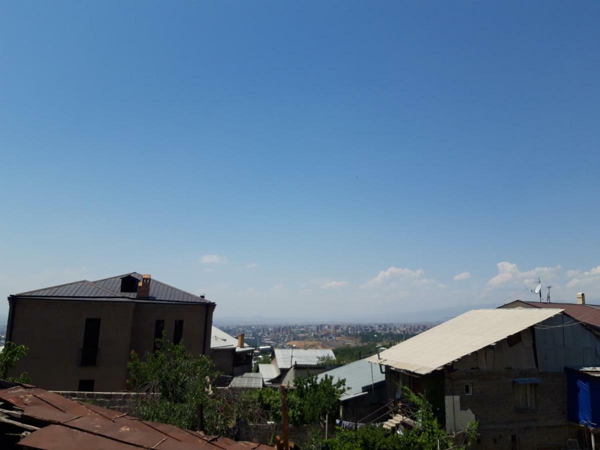 Sam'S Place, Tours With Sam Yerevan Bagian luar foto