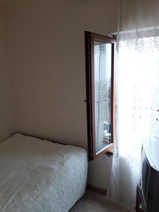 Sam'S Place, Tours With Sam Yerevan Bagian luar foto